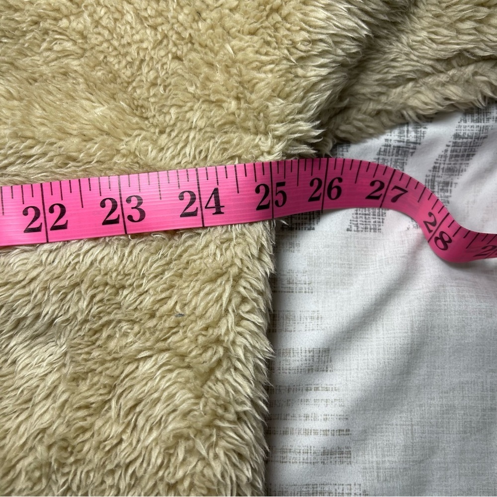 H&M Women’s Beige Teddy Fleece Pullover Hoodie Size L Cozy comfy Soft loungewear - Picture 8 of 9